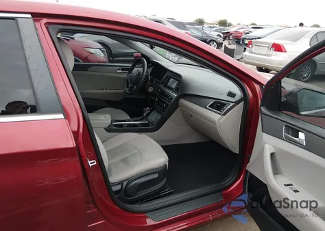 2016 Hyundai Sonata Se z USA, uszkodzony, nr VIN 5NPE24AF8GH268530